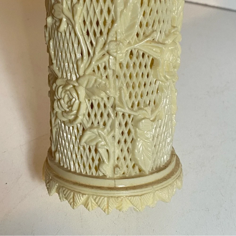 Vintage Celluloid Ivory Appetizer Picks And Floral Container 4.5” X 2” 30 Picks